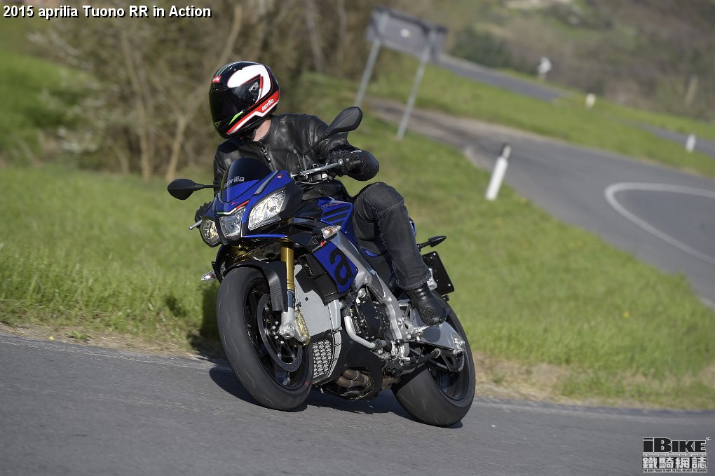 093 Tuono V4 1100 RR